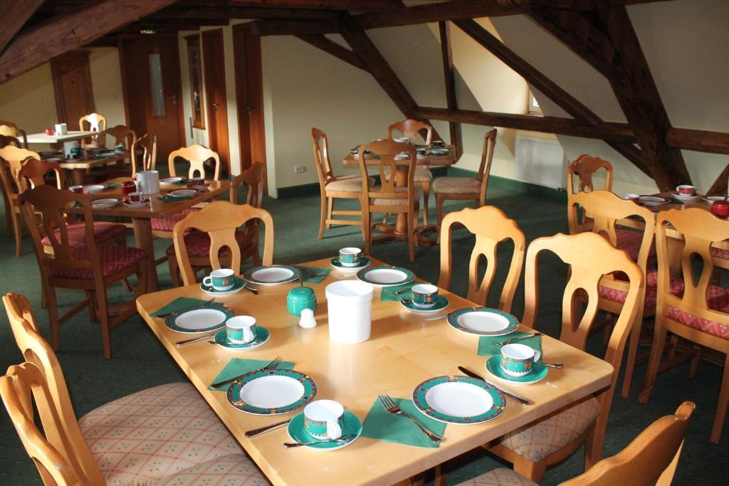 Hotel Zum Brauhaus Кведлинбург Екстериор снимка